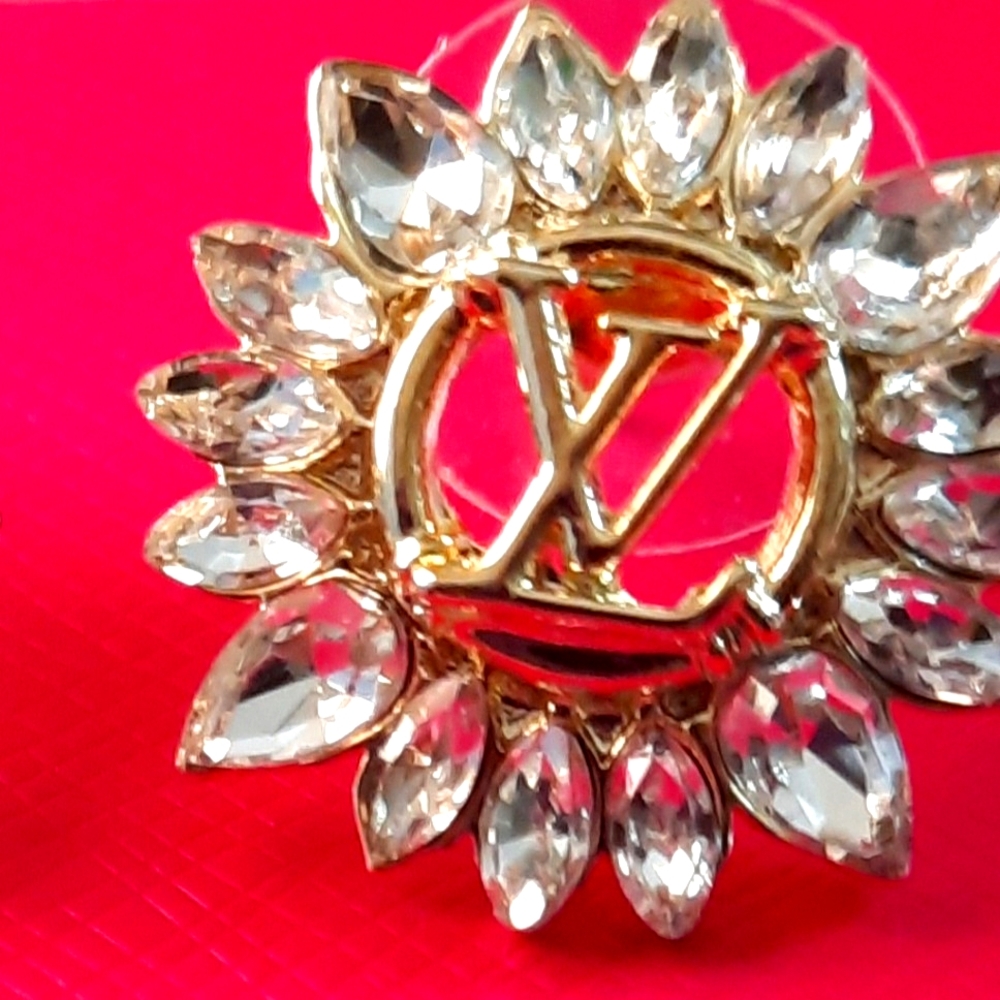 Louis Vuitton  gold stud earrings